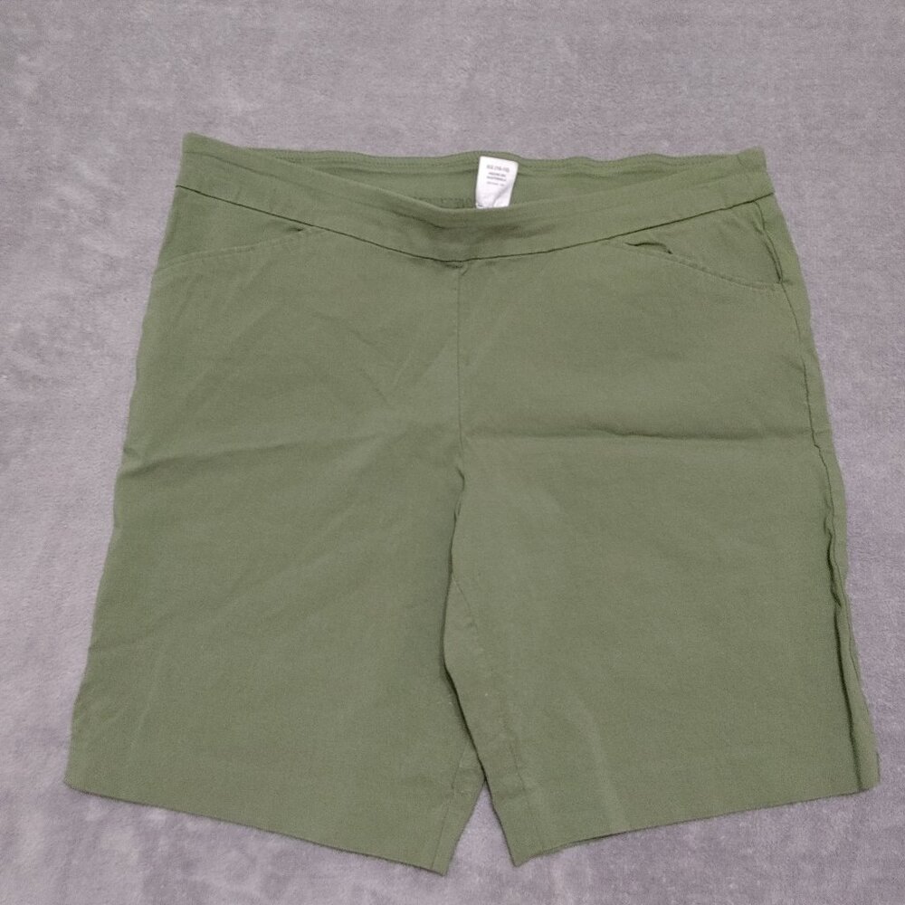 Time & Tru Olive Green Womens Shorts - Size XL 16-18